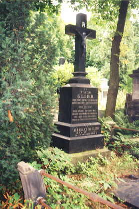 Grab von Wilhelm Glier (Gesamtansicht) in Warschau